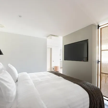 Oru Hub - Handwritten Collection 4* Tallinn