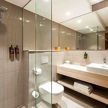 Hotell Oru Hub - Handwritten Collection 4*