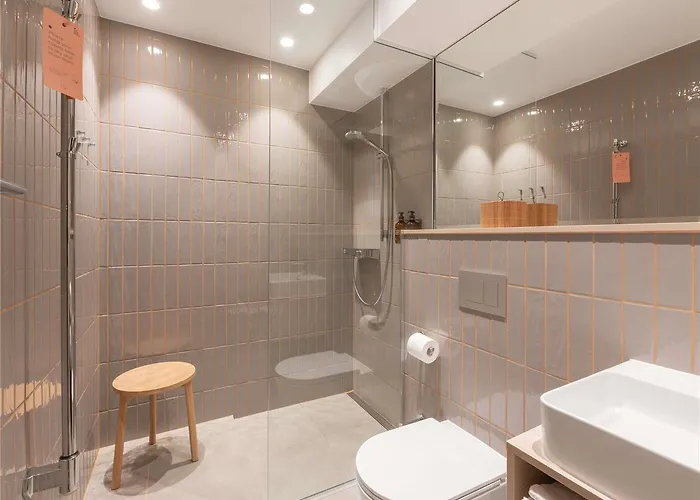 Oru Hub - Handwritten Collection Otel