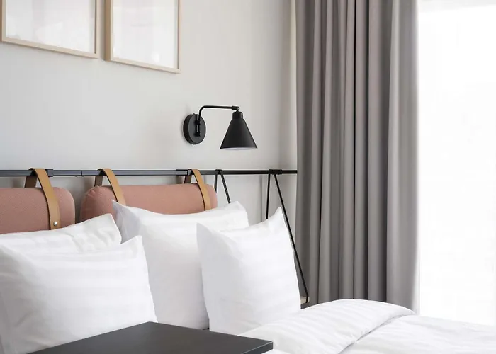 Oru Hub - Handwritten Collection 4* Tallinn