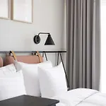 Oru Hub - Handwritten Collection 4* Tallinn