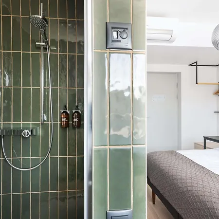 Готель Oru Hub - Handwritten Collection